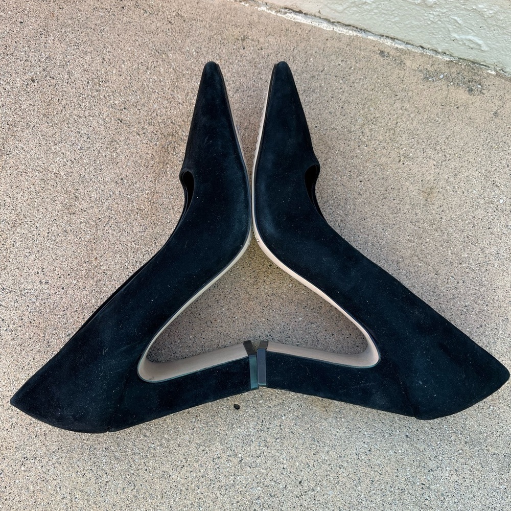 Vince Camuto Sibrina Suede Pump Black 7 - Picture 4 of 8